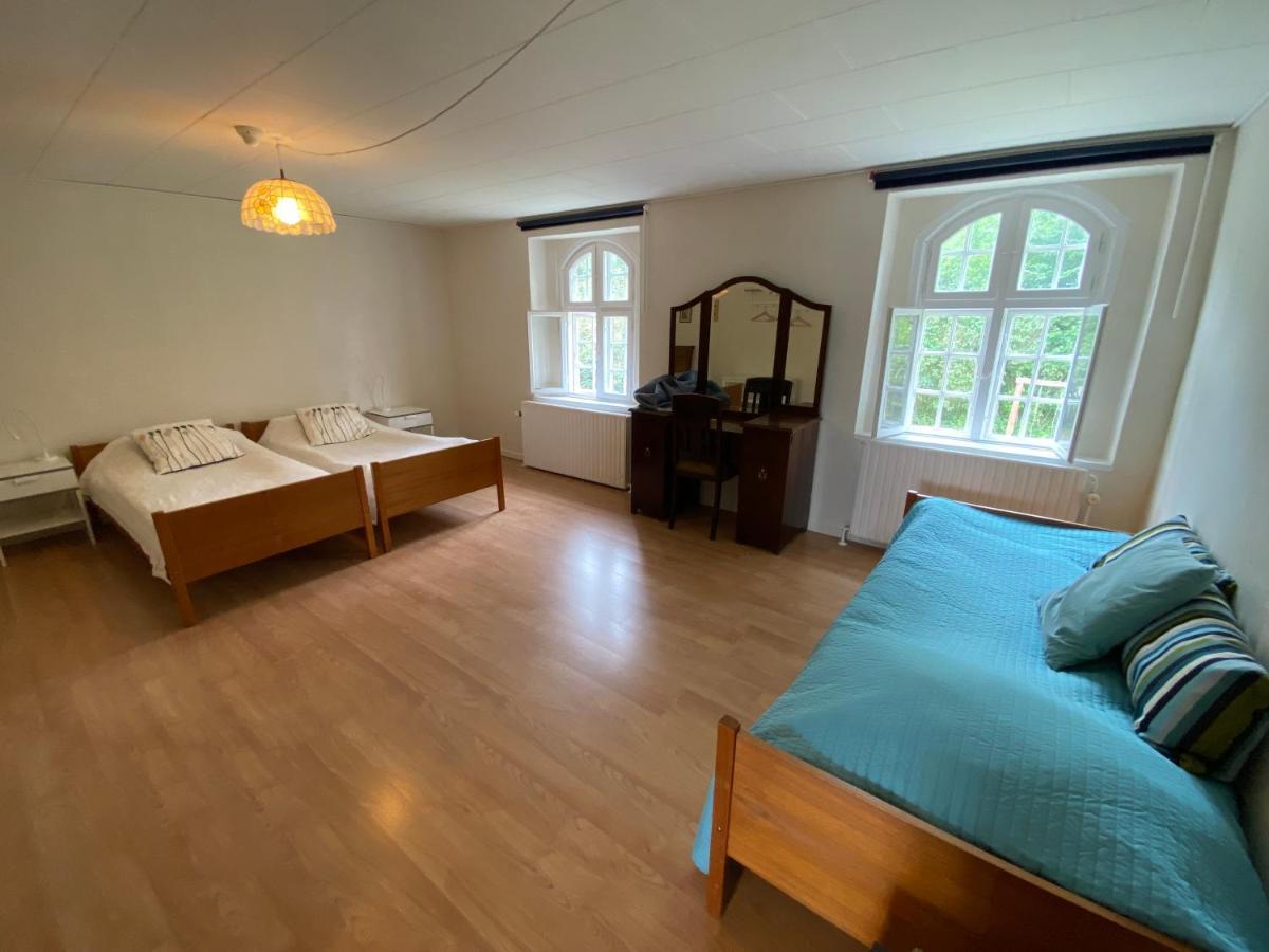 Sostrup Slot Hotel *